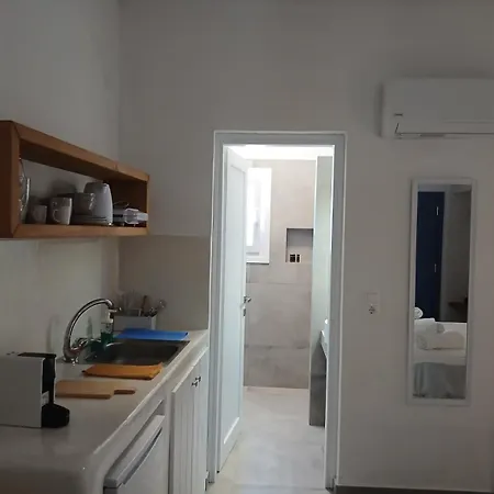 Aparthotel Myrsini *