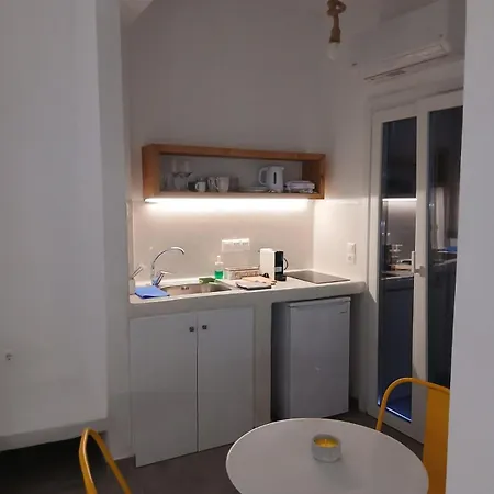 Aparthotel Myrsini Donoussa